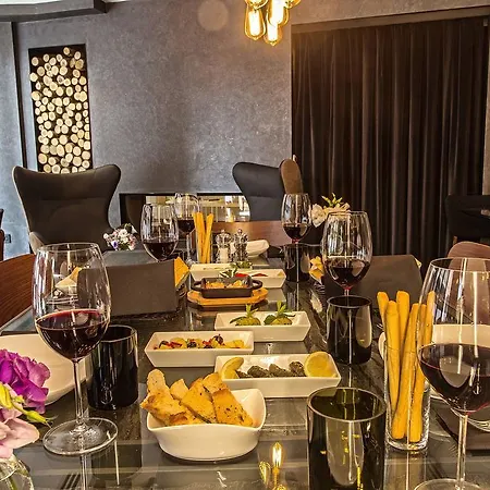 Barbera Hotel 3*